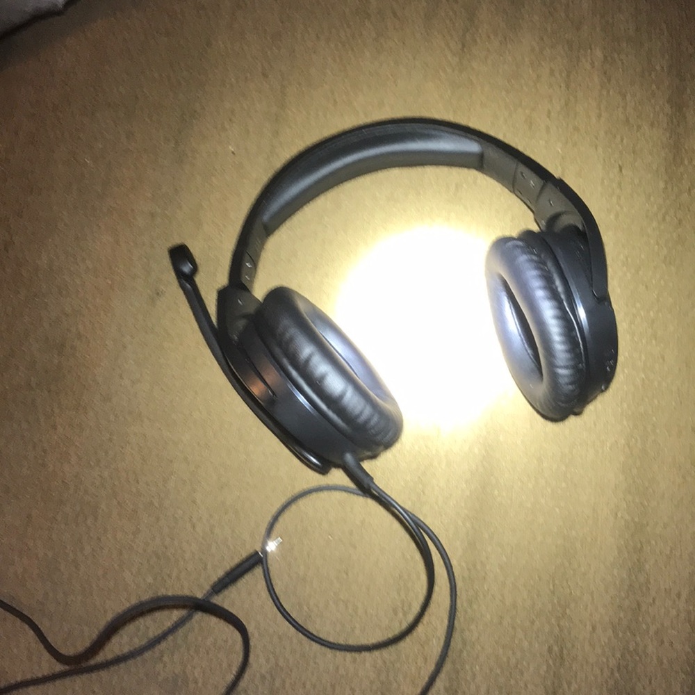 Gaming headset - Picture 2 of 3